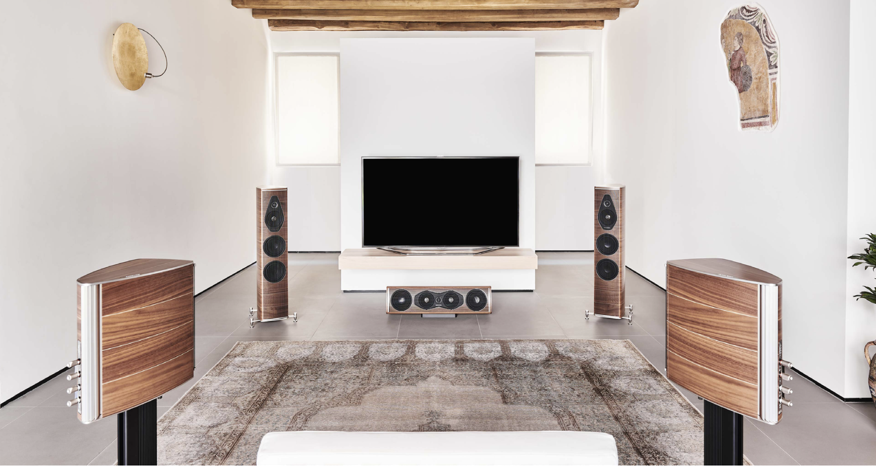 Пример расстановки домашнего кинотеатра